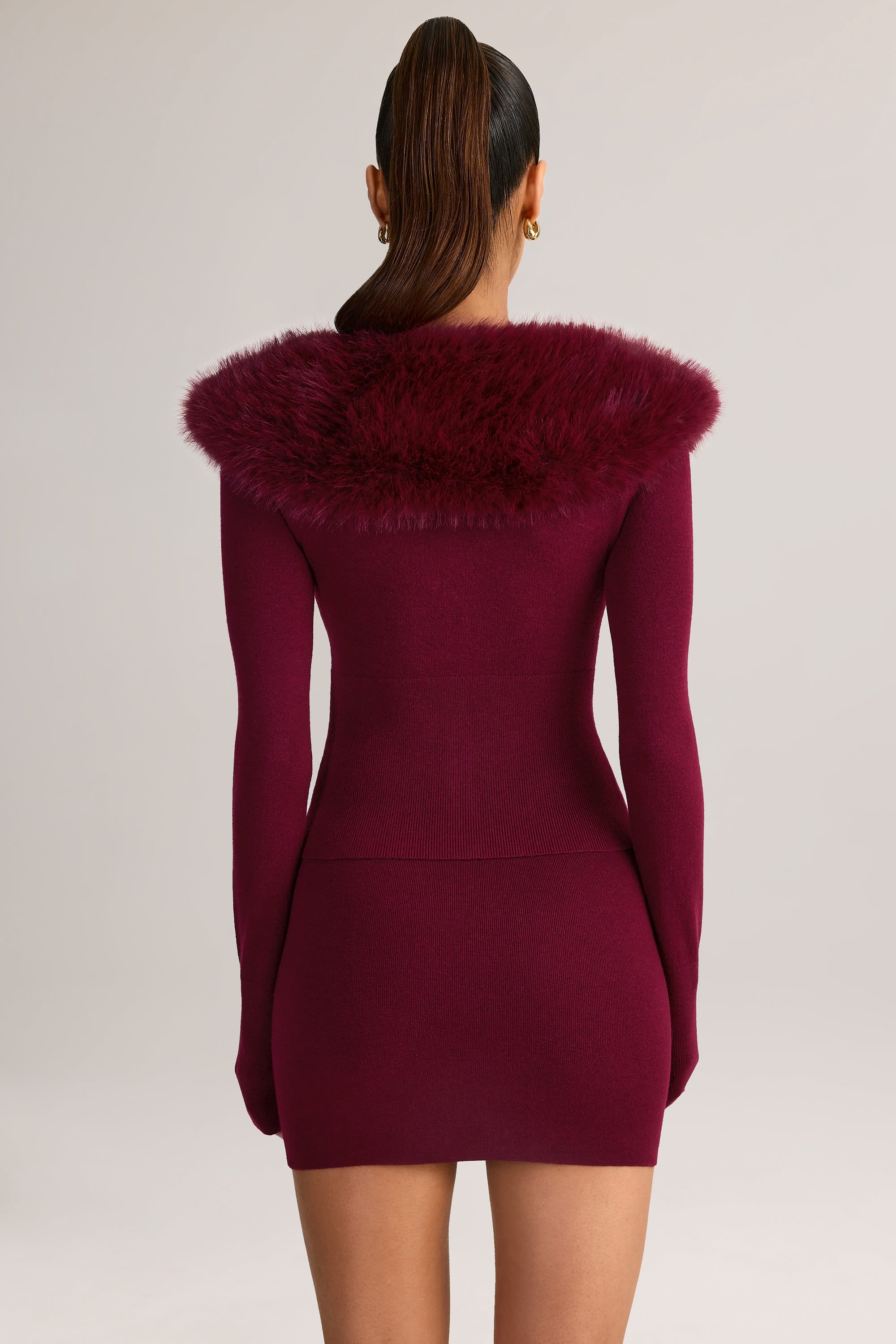 Knit Mid-Rise Mini Skirt in Wine