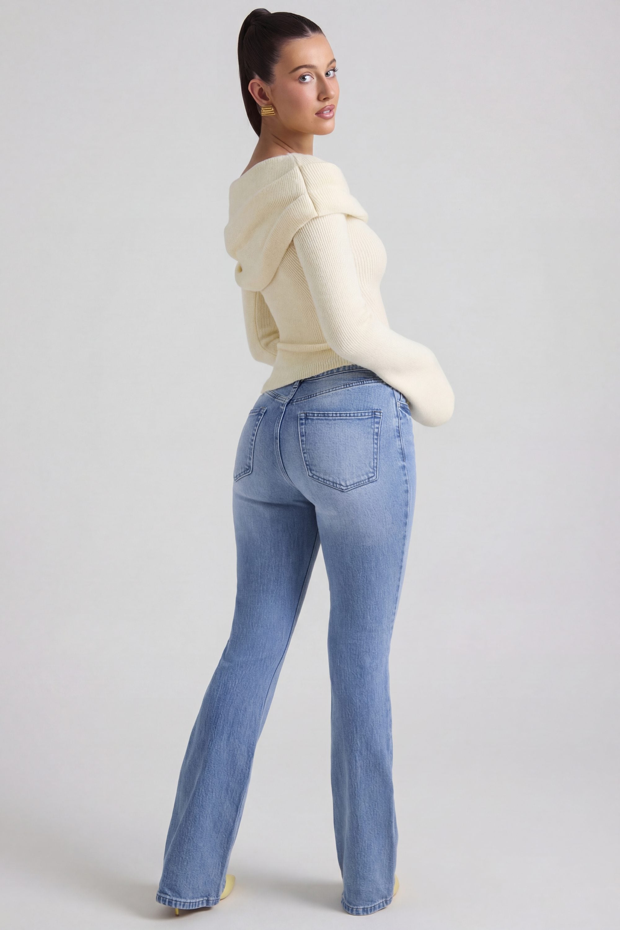 High-Rise Flared Jeans in Vintage Wash